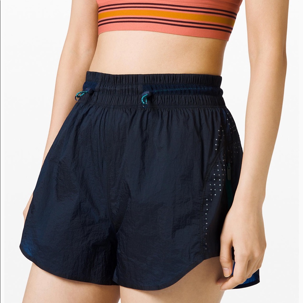lululemon x Roksanda Break New Ground Short - blue - Picture 3 of 9